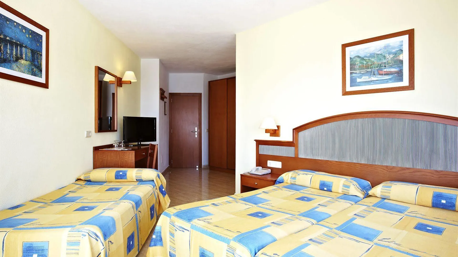 Universal Hotel Perla S'Illot